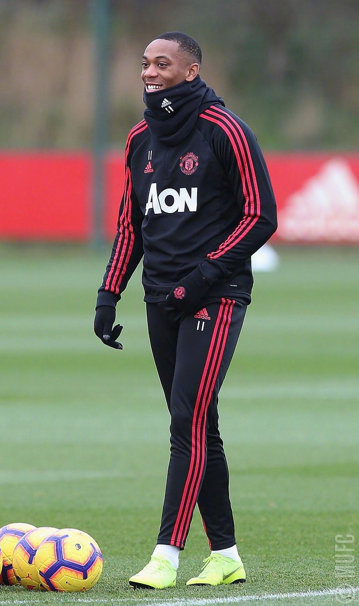 曼联球星回归训练