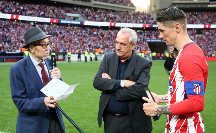 托雷斯动情告别马竞