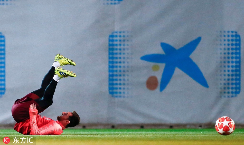 巴萨训练备战欧冠对阵里昂