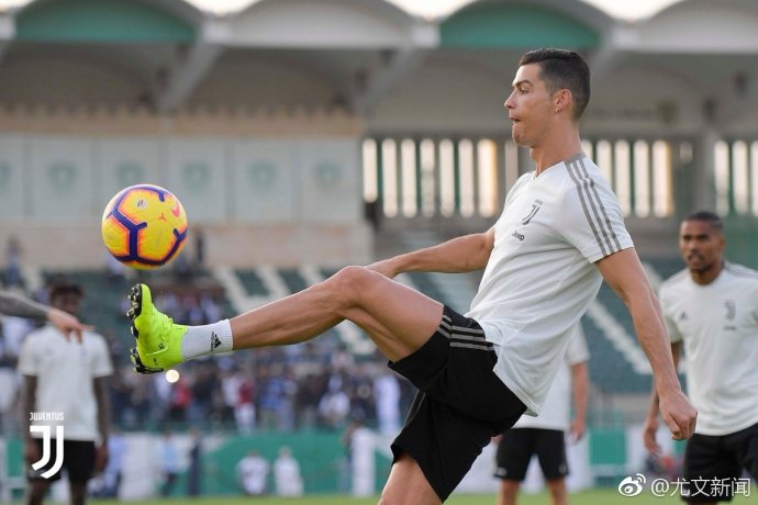 C罗领军尤文备战超级杯战米兰