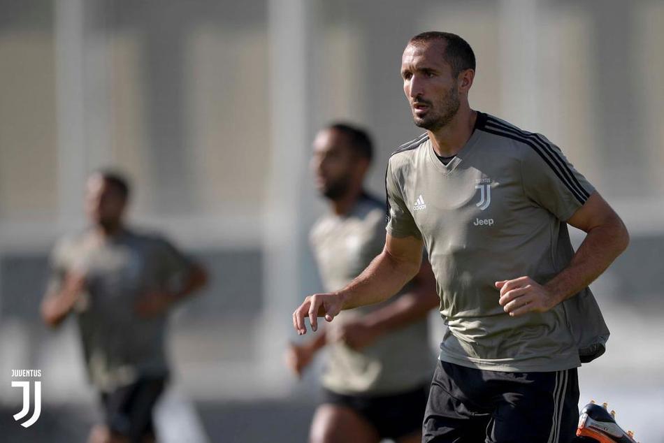 尤文备战新赛季 C罗最抢镜