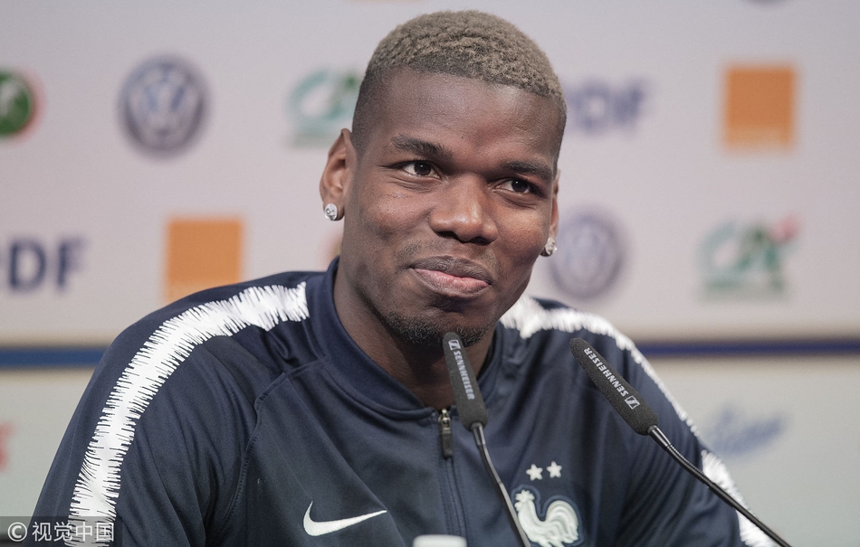 法国队发布会 博格巴贡献表情包