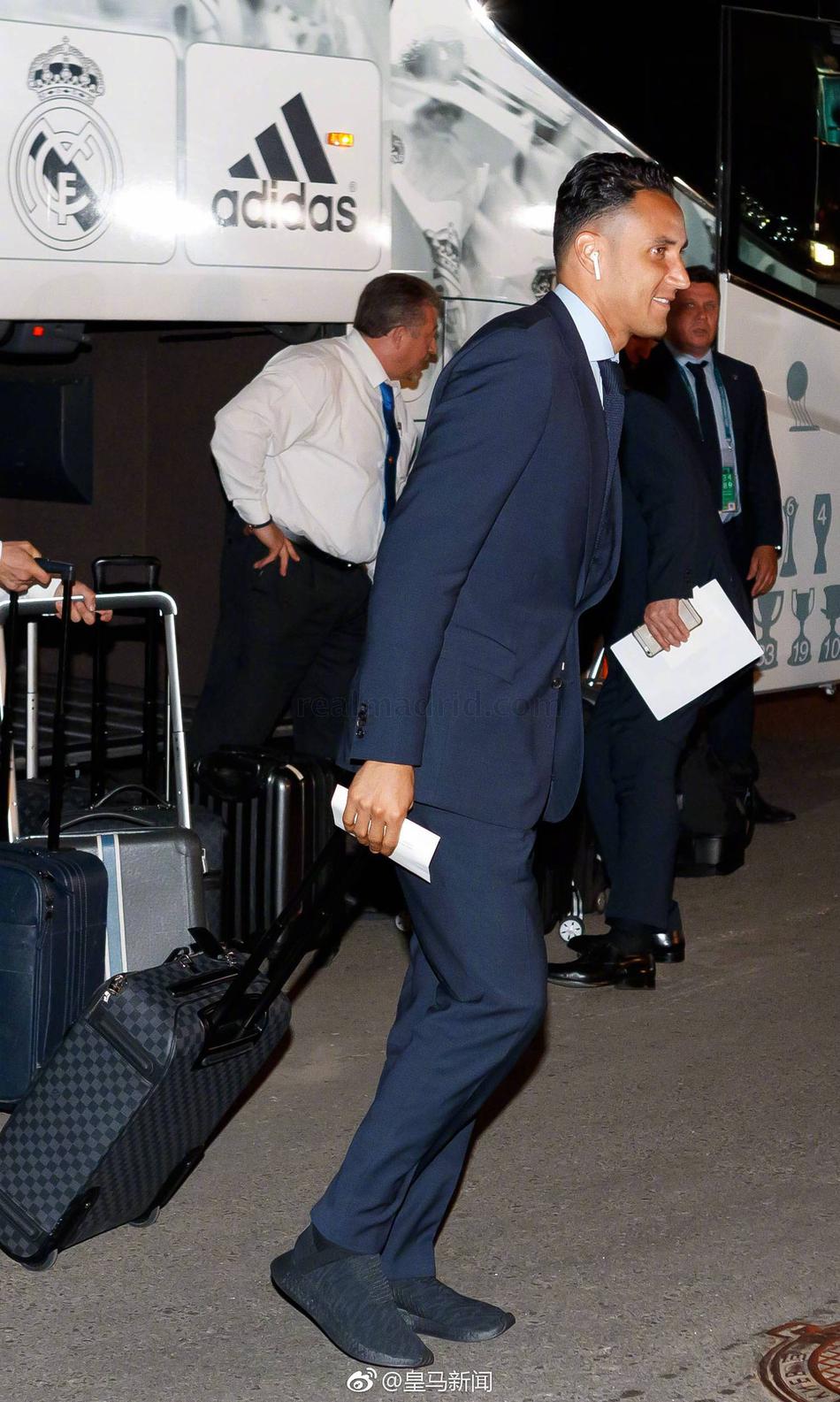 皇马全队已抵达基辅