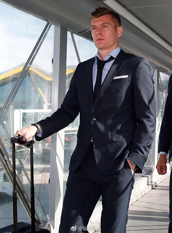 皇马球员帅气亮相