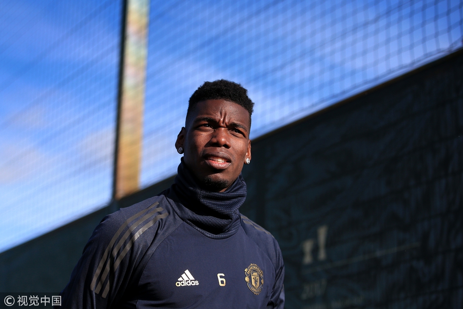 曼联训练备战大巴黎 笑声不断