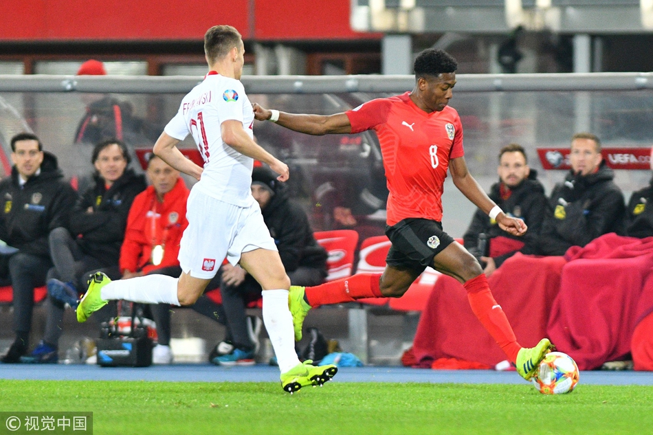 AC米兰锋霸发威 波兰客胜强敌