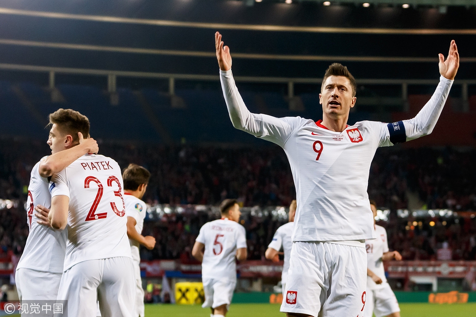 AC米兰锋霸发威 波兰客胜强敌