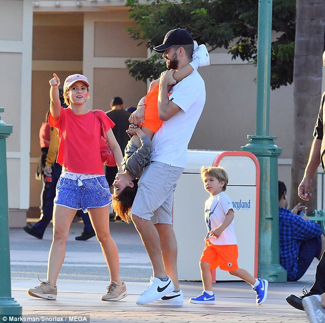 皮克一家人快乐出游