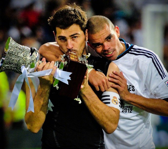 佩佩重回波尔图聚首卡西