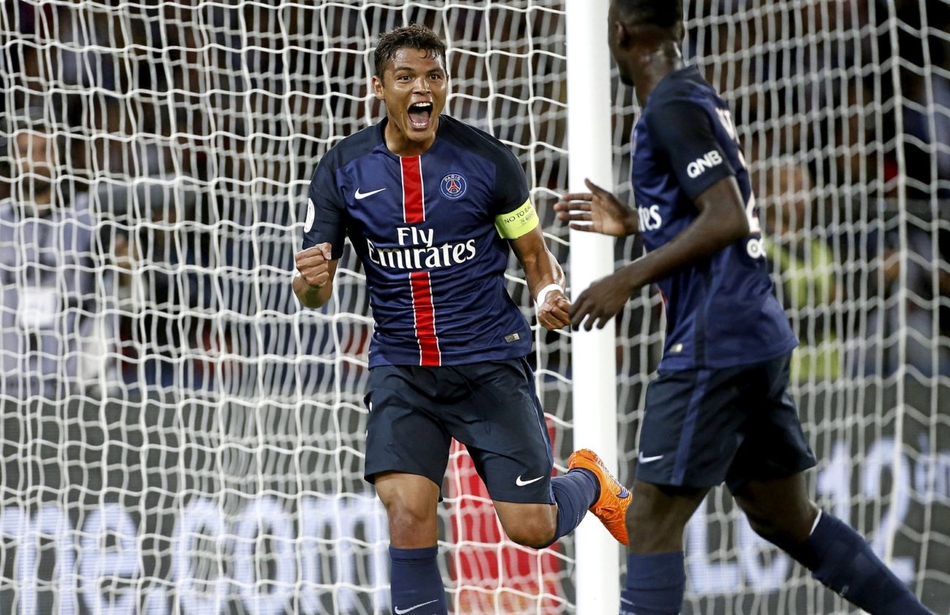 11 蒂亚戈席尔瓦 4200万欧元AC米兰转会到巴黎圣日耳曼