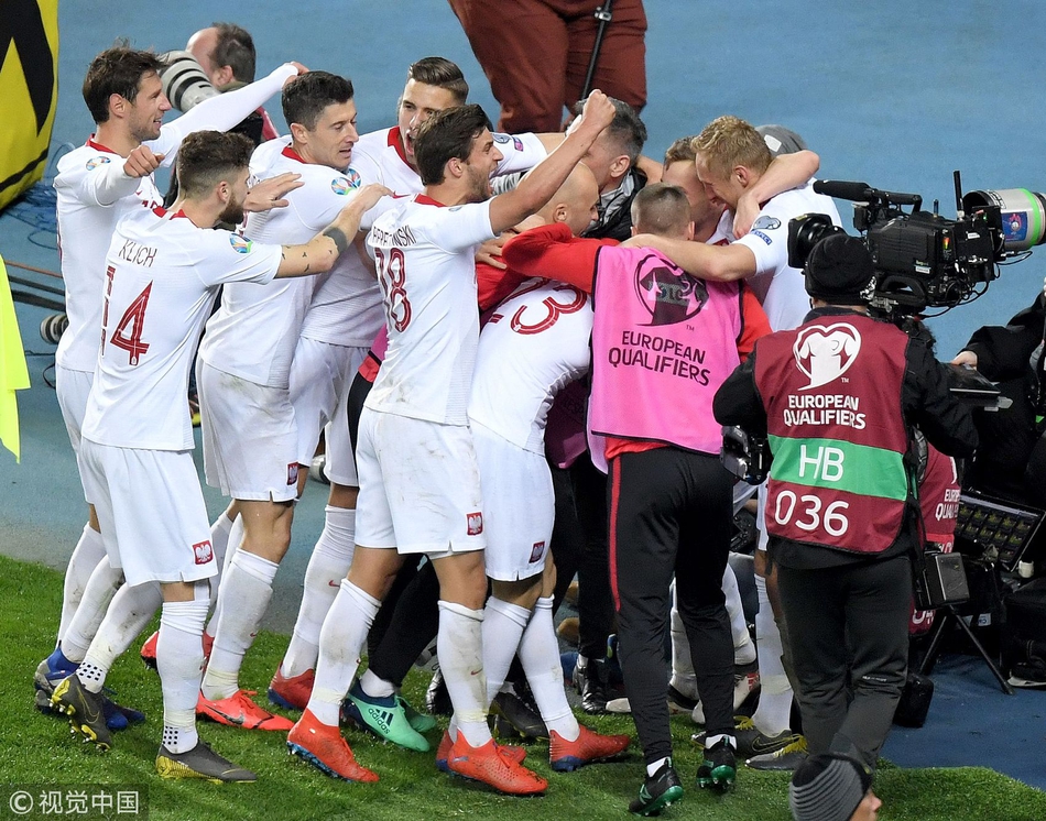 AC米兰锋霸发威 波兰客胜强敌