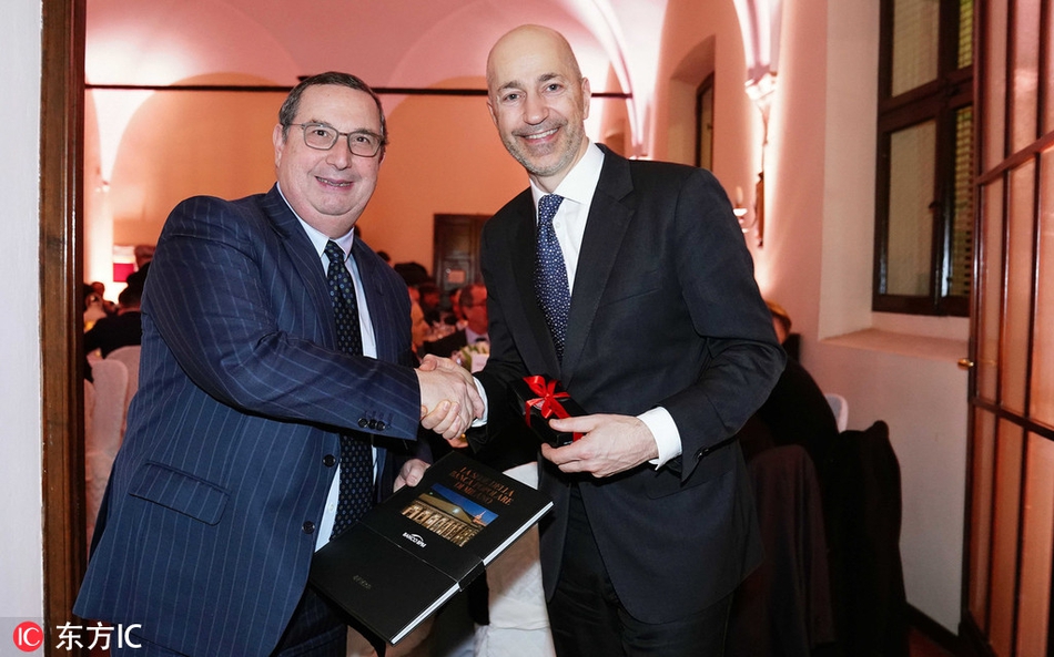 AC米兰出席达芬奇纪念活动