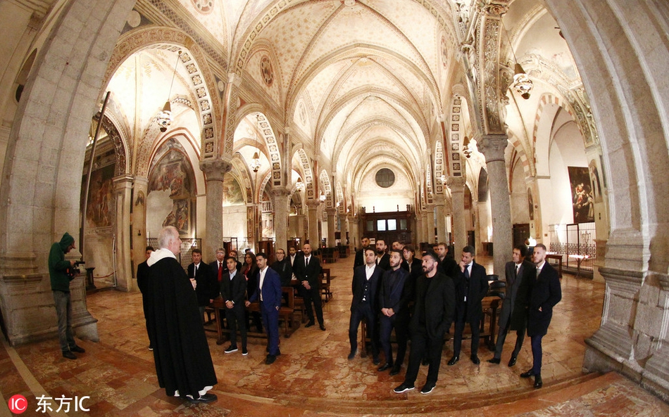 AC米兰出席达芬奇纪念活动