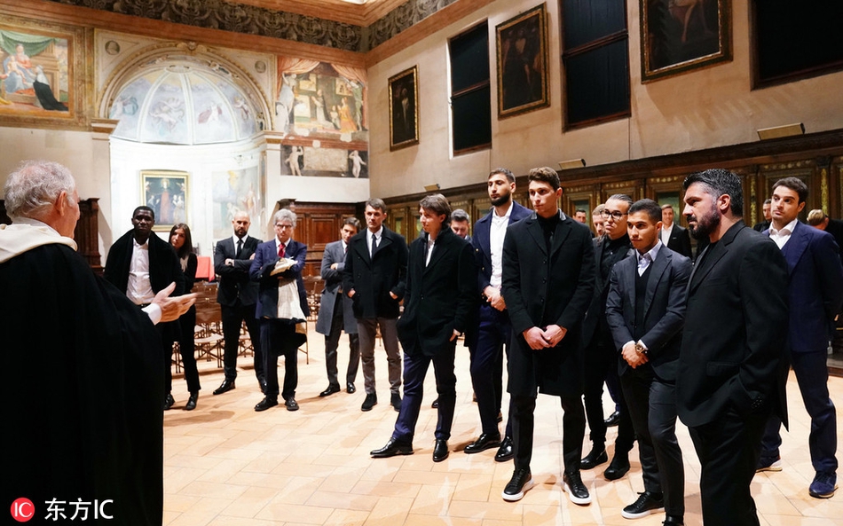 AC米兰出席达芬奇纪念活动