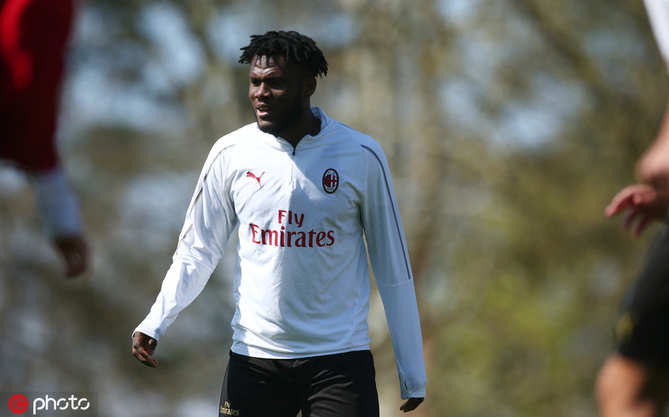 AC米兰训练 马尔蒂尼霸气现身