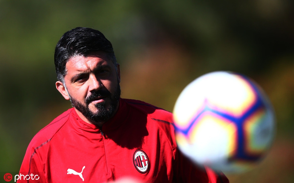 ac米兰训练 加图索霸气亮相