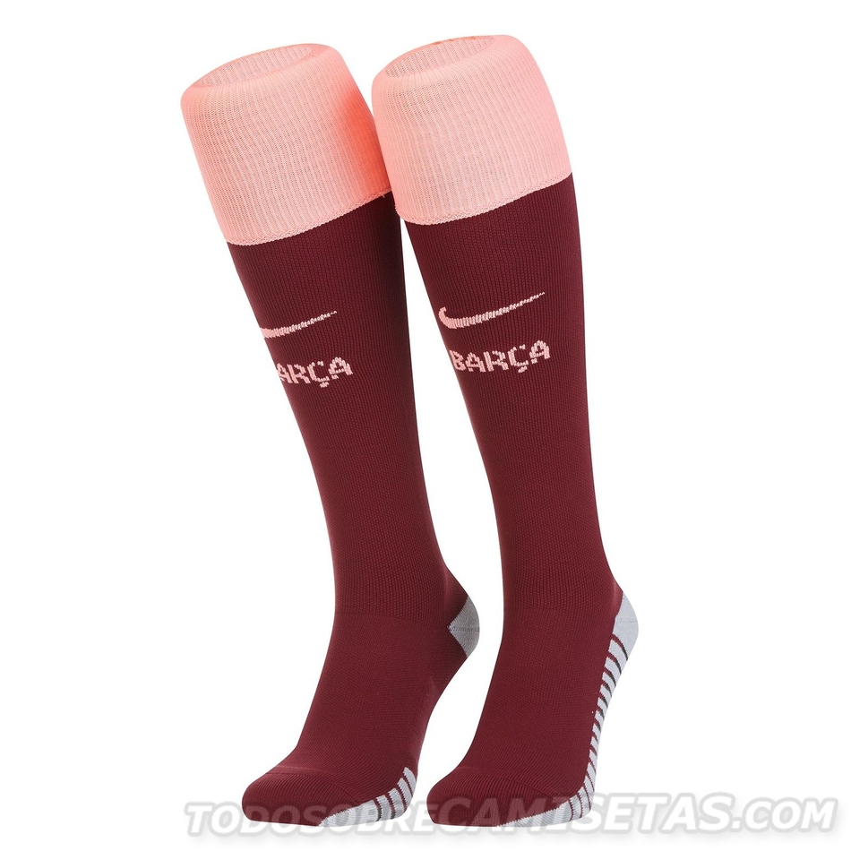 粉！巴萨第二客场球衣发布