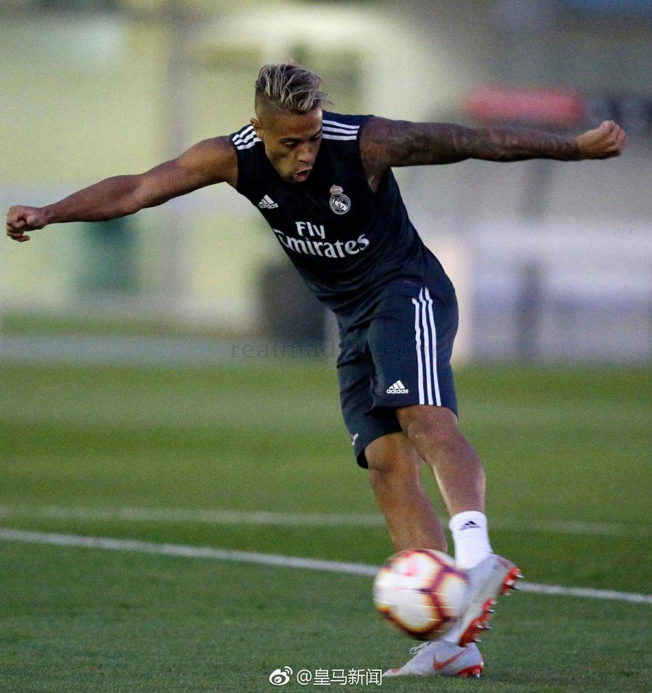 皇马训练 又见马塞洛伊斯科