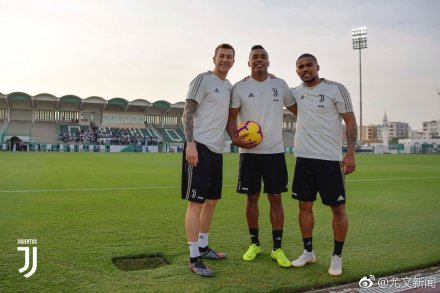 C罗领军尤文备战超级杯战米兰