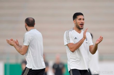 C罗领军尤文备战超级杯战米兰