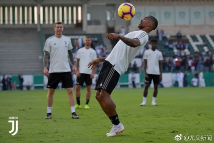 C罗领军尤文备战超级杯战米兰