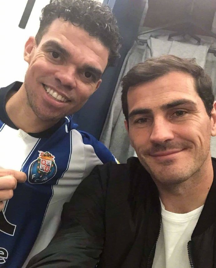 佩佩重回波尔图聚首卡西