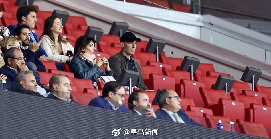 齐达内离开皇马后的惬意生活