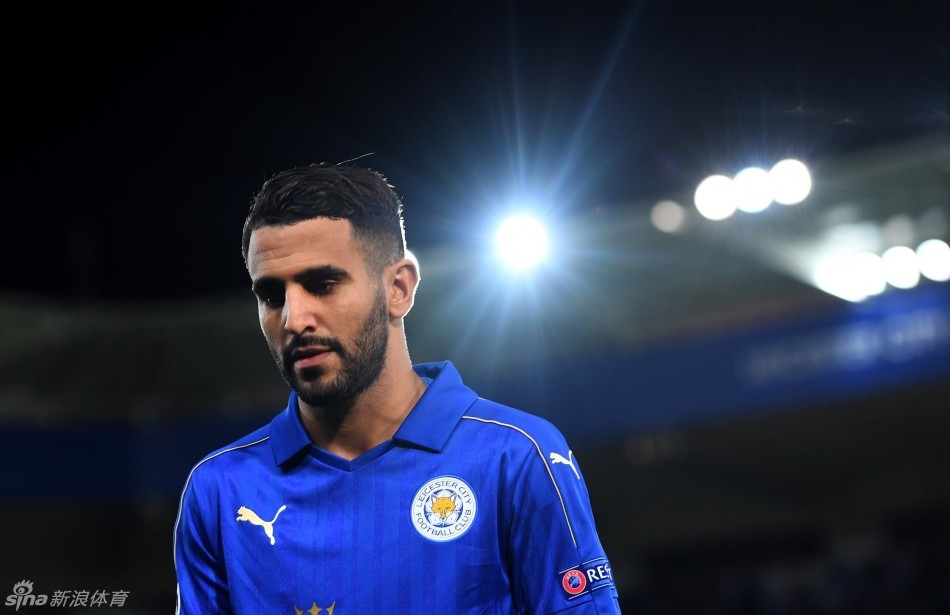 右前卫 马赫雷斯 莱斯特城 阿尔及利亚