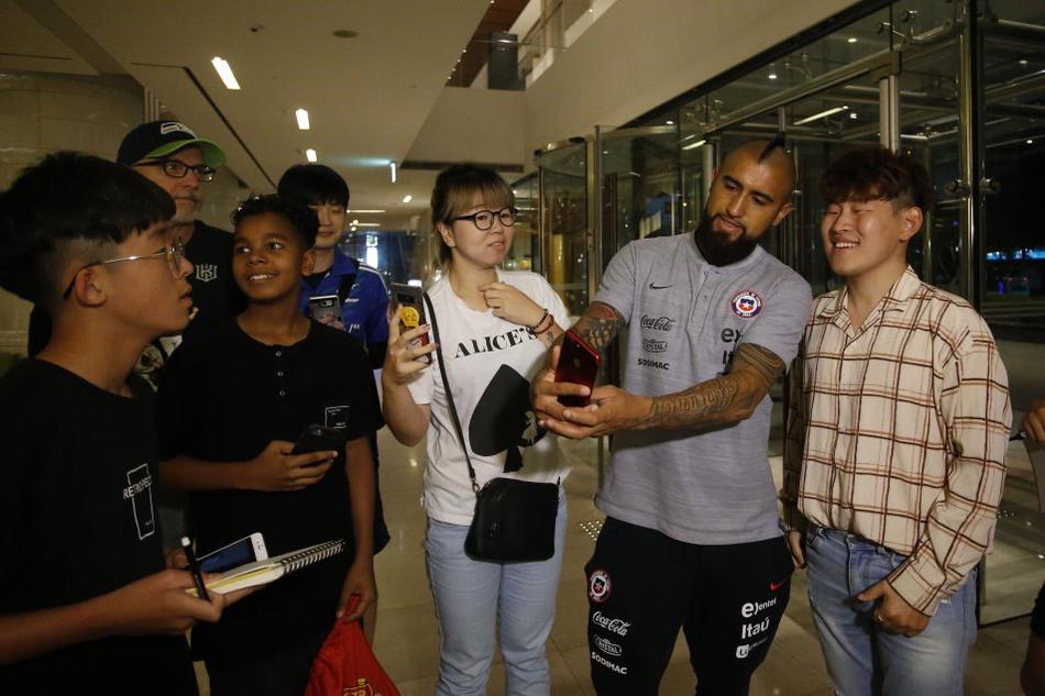 比达尔受球迷热捧