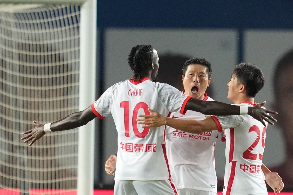 [中超]上海上港2-1河南