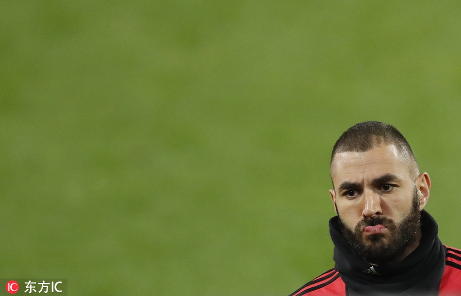 皇马训练 魔笛拉莫斯爱的抱抱