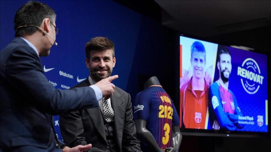 皮克穿西装帅照