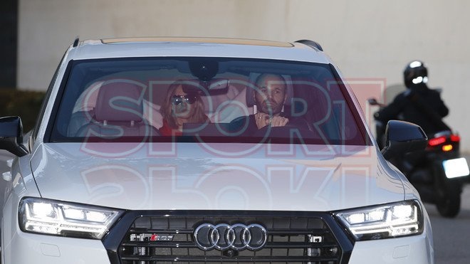 梅西苏亚小白为皮克爱子庆生