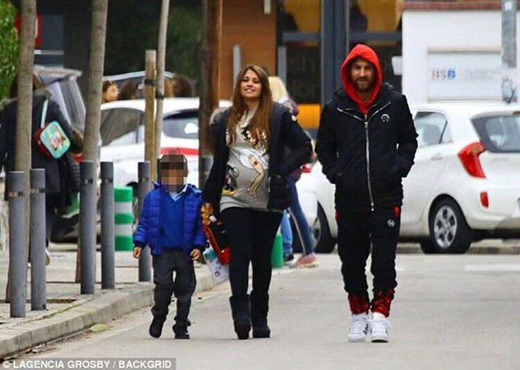 梅西一家 满屏的幸福