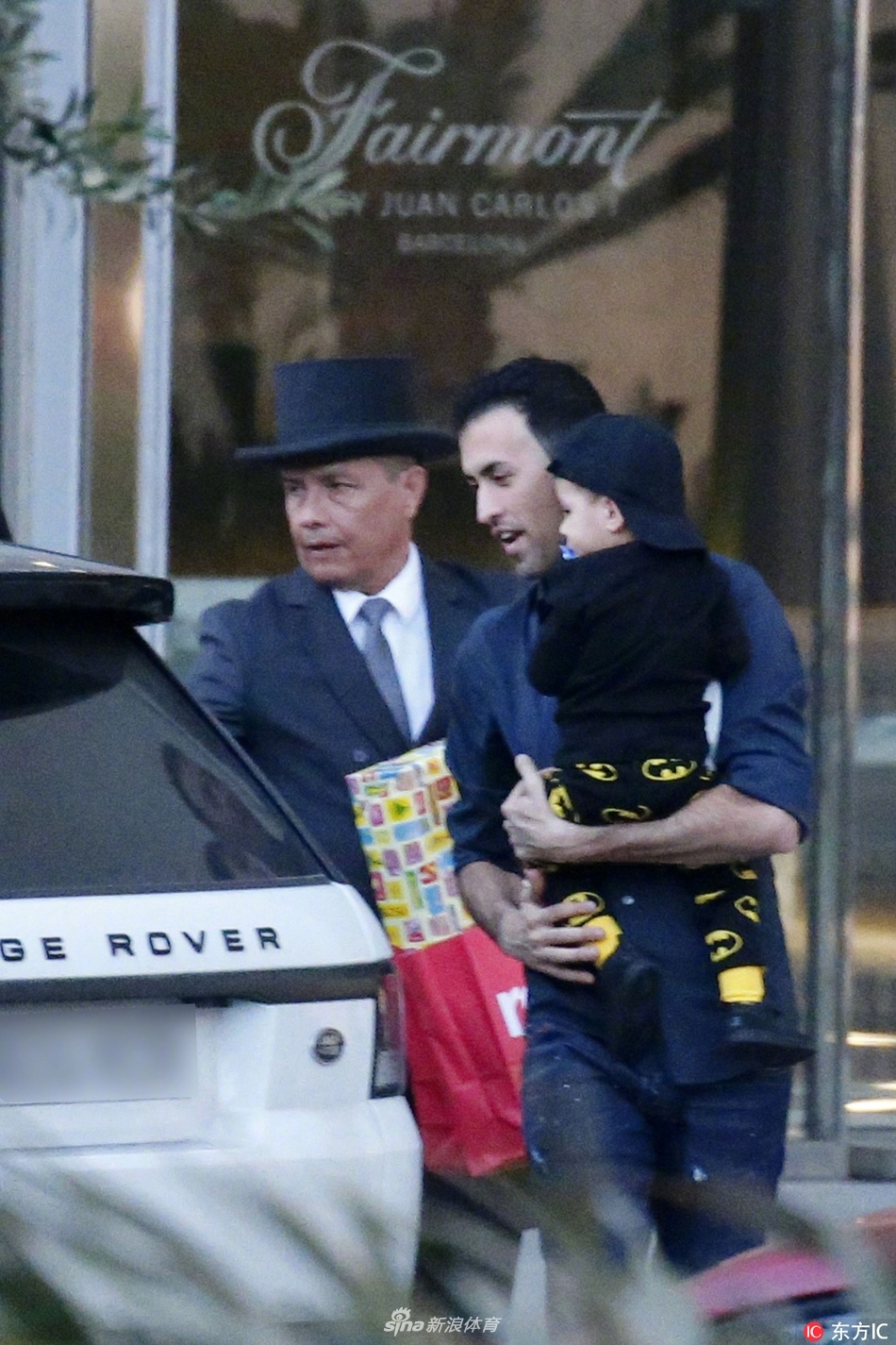 梅西苏亚小白为皮克爱子庆生