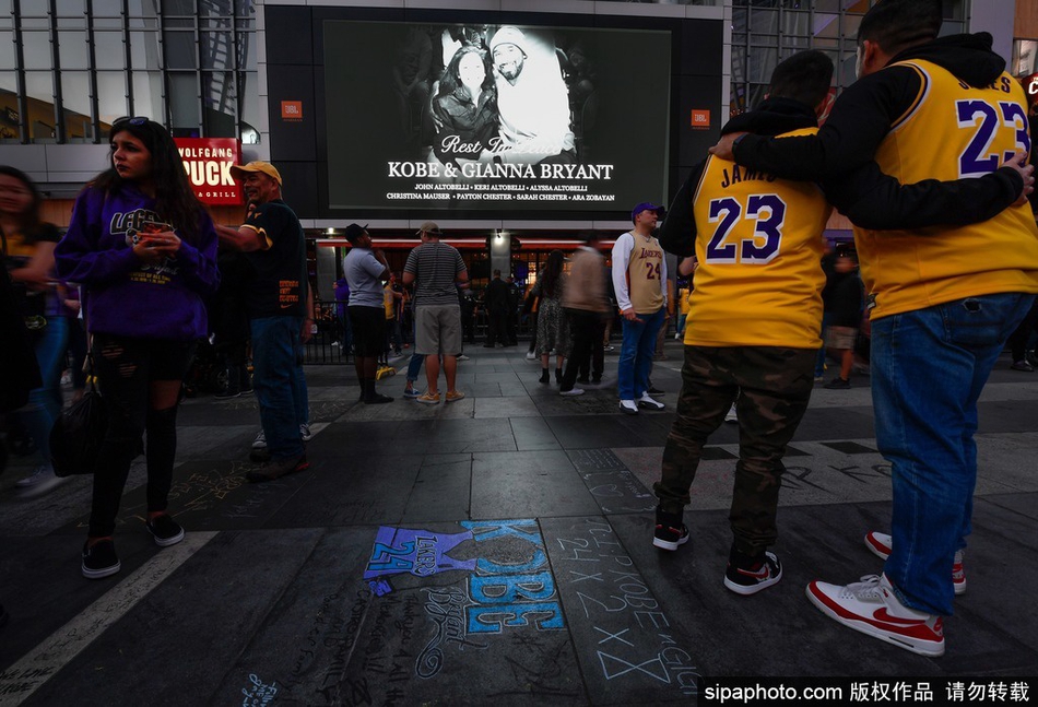 斯台普斯各种方式纪念科比