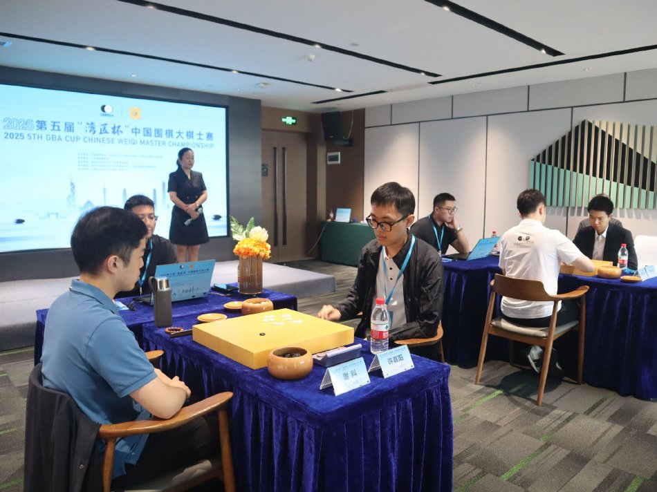 医生,法院,院方,患方,医方,鉴定人,司法鉴定,患者持刀