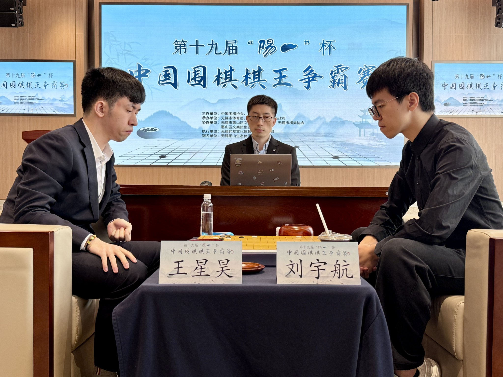 美国上周初请失业金人数持平 2月裁人人数大降55%示意图