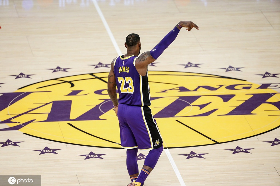 MVP榜:字母哥继续力压詹姆斯，沃克首次登榜哈登第三