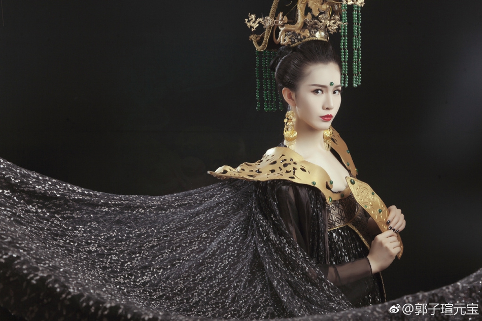 妈妈，我要看女篮！素颜都超美的女篮国手，古装竟然这么仙气四溢