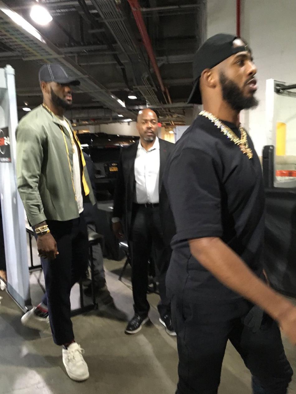 香蕉船集合！风尘四侠本季首次聚齐！这是一段让人唏嘘的故事