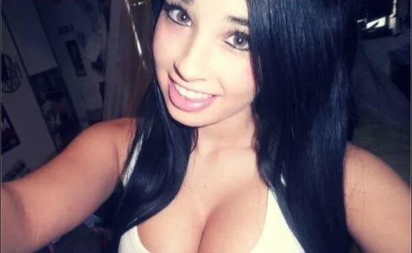 40岁辣妈+超模+詹娜+C罗绯闻女友，这世上没有他撩不到的姑娘！