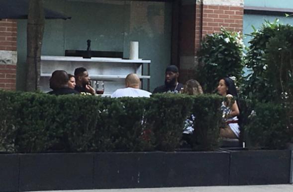 TT出轨另一名女子