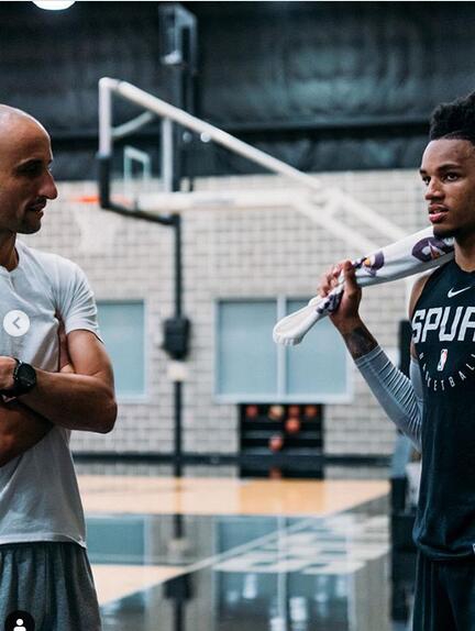 马刺的未来正式宣布复出！邓肯陪他训练马努陪聊天，这待遇没谁了