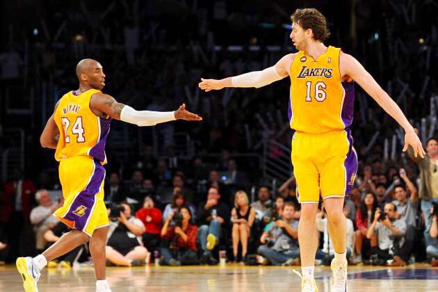 替补：尼克-范埃克塞尔、埃迪-琼斯、特雷沃-阿里扎、保罗-加索尔、安德鲁-拜纳姆