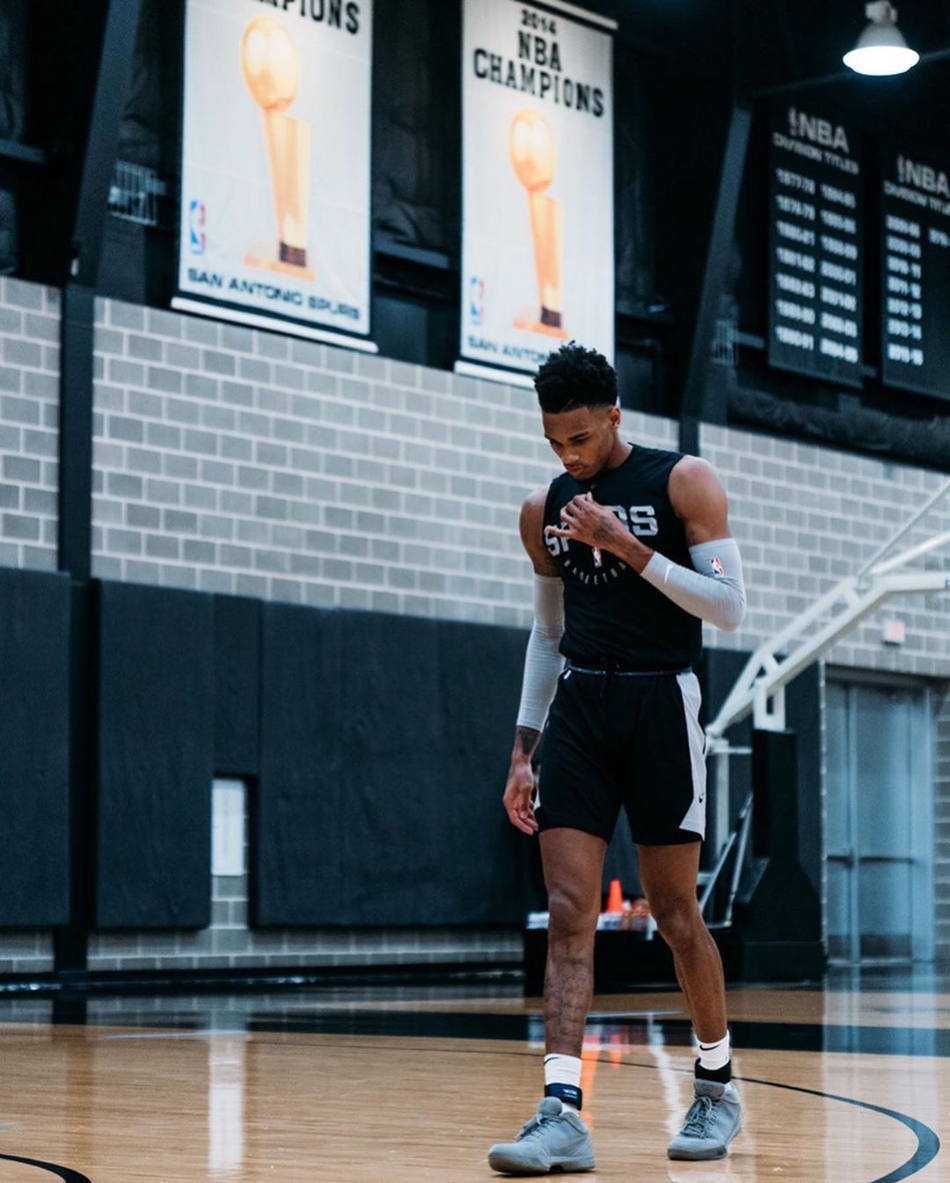 马刺的未来正式宣布复出！邓肯陪他训练马努陪聊天，这待遇没谁了