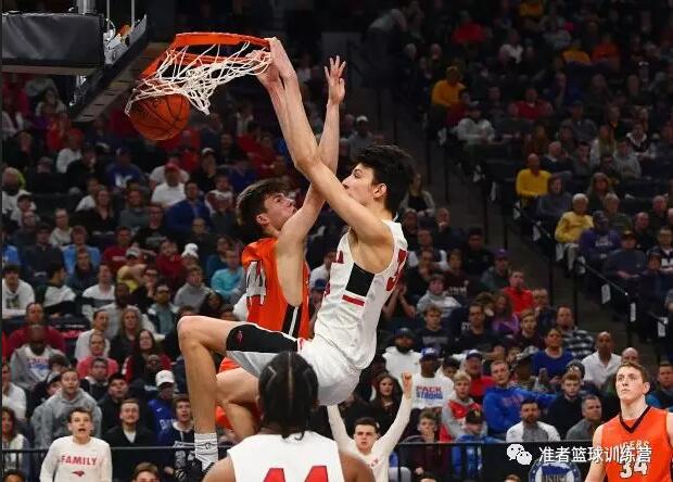 不敢撞怕他断!2米13只有172斤!瘦成这样却场均5.8帽!全美最强中锋