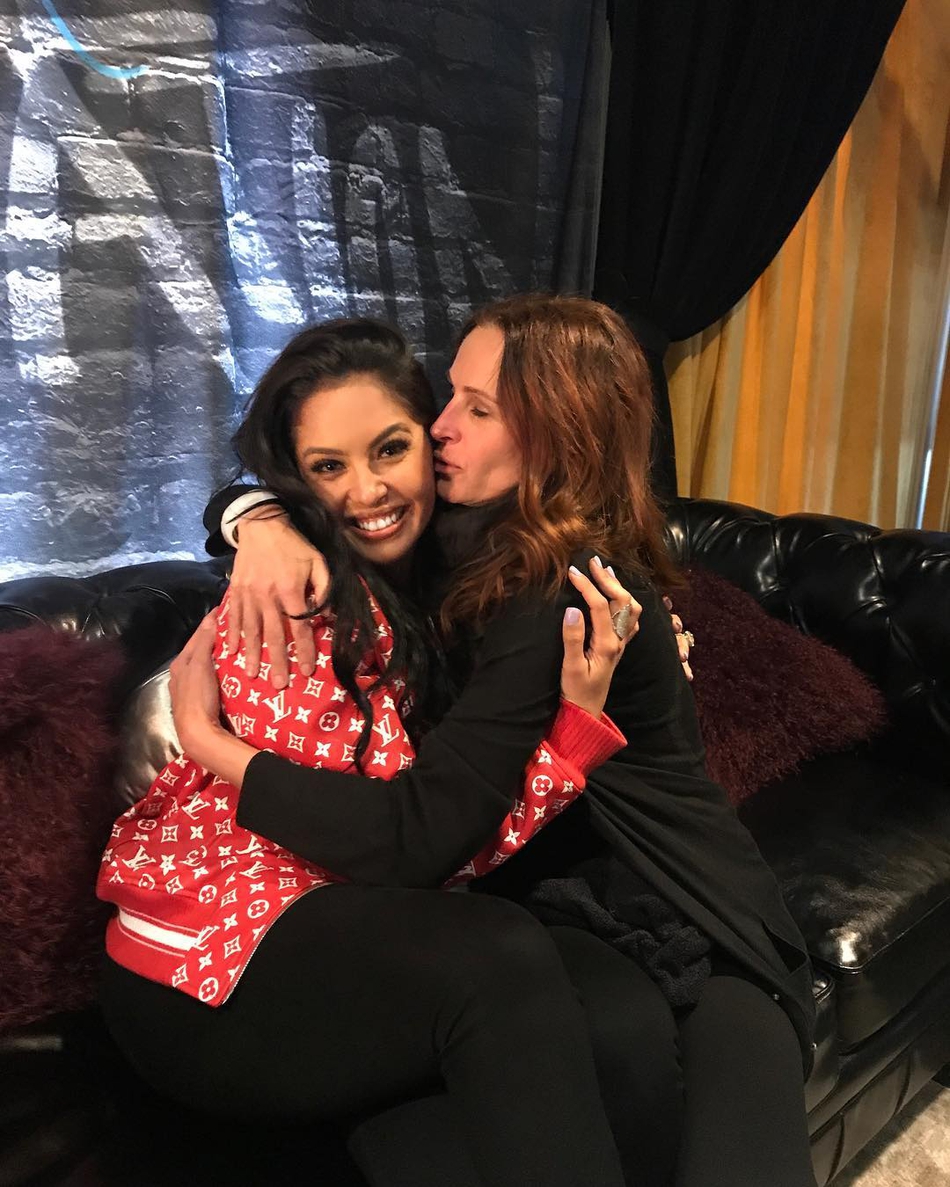 科比妻子与茱莉亚-罗伯茨