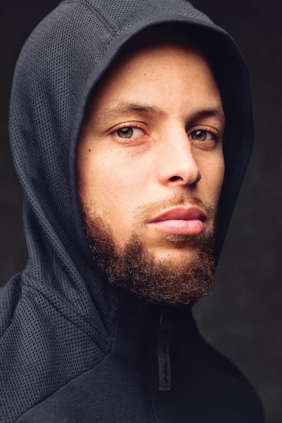 帅炸!库里黑白大片!而立之年MVP眼中的率真睿智,和绝无仅有的魅力