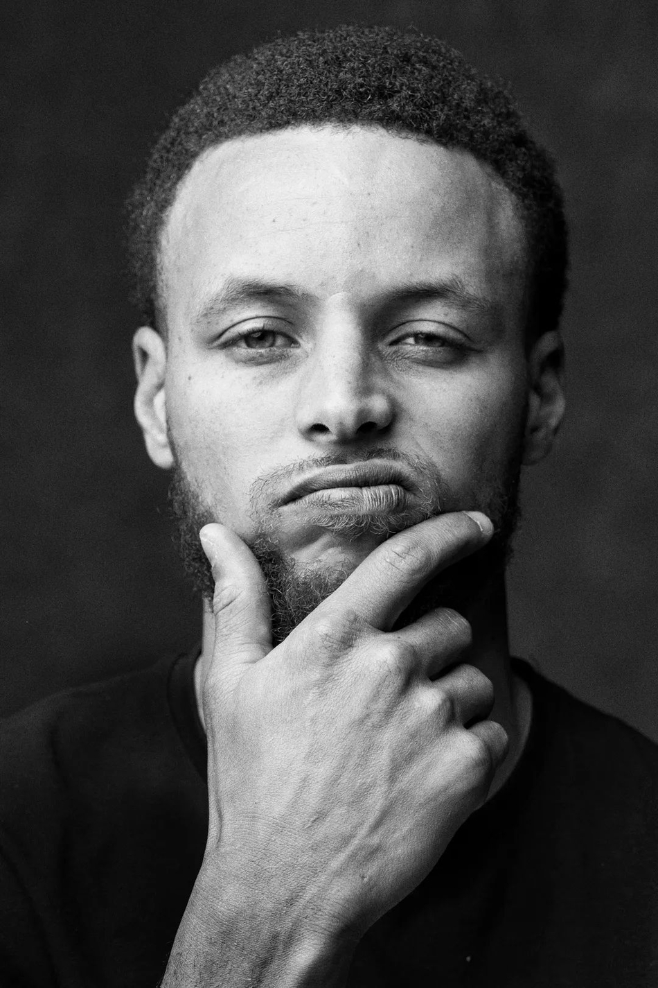 帅炸!库里黑白大片!而立之年MVP眼中的率真睿智,和绝无仅有的魅力